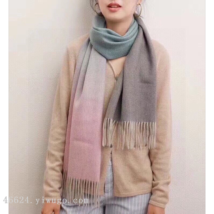 Cross-border scarf wholesale e-commerce live streaming supply chain supply new style in stock 19 three-color gradient color