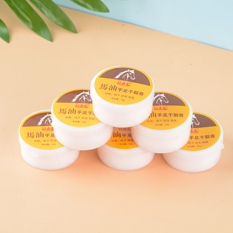 马油手足干裂膏裂脚裂脱皮脚后跟开裂手足修护霜防裂膏护手霜厂家