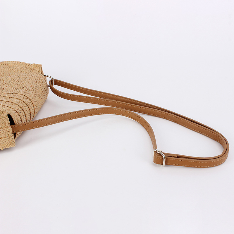 Retro paper rope tassel small round flat bag, cute and simple woven bag, solid color, versatile, travel and vacation crossbody women's bag Item Picture