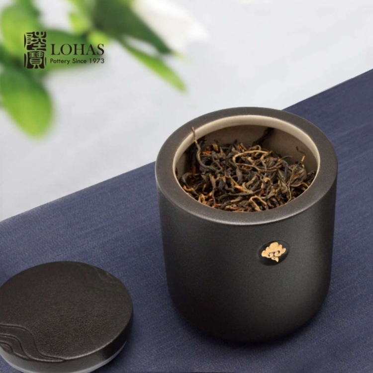 High-end pure handcrafted ceramic tea set, tea canister, storage canister, Lu Bao Xiang Si tea canister, storage canister (4 liang per piece) Application Scenario