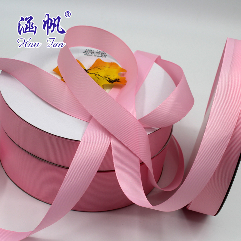 Pink ribbon ribbon roll decorative items, handcrafted materials, wedding and festival decorative accessories, soft and delicate details Picture