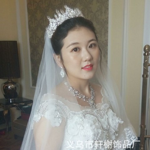 皇冠/饰品/小熊头顶塑料皇冠/发饰/婚礼发饰产品图