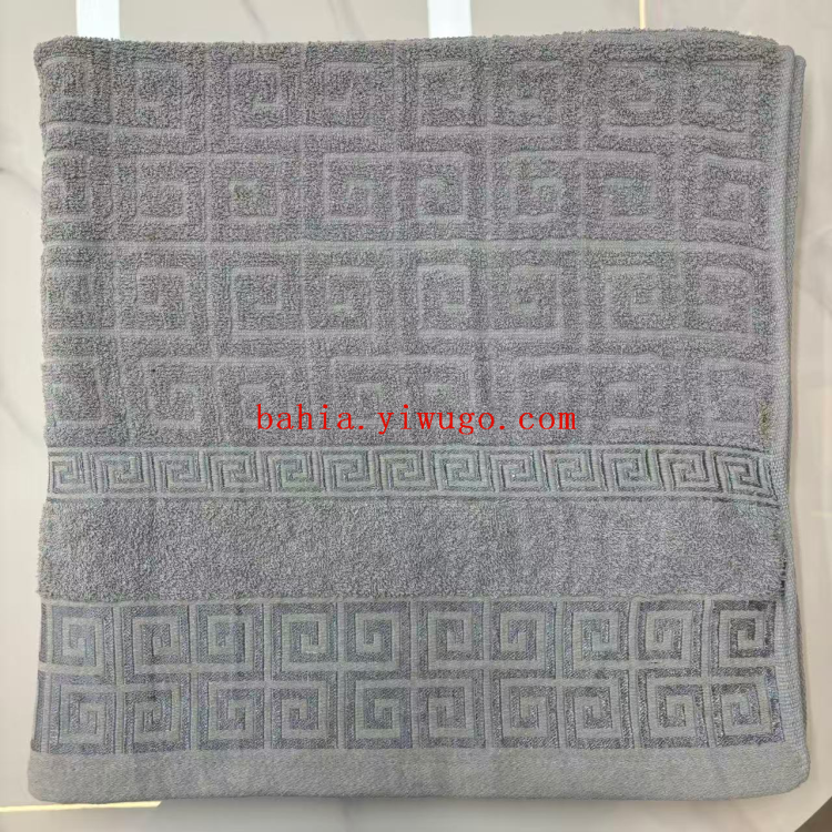 bahia Hotel Bath towels, bath towels, household absorbent wrap towels, 90*170cm, large-sized embroidered cotton bath towels Application Scenario