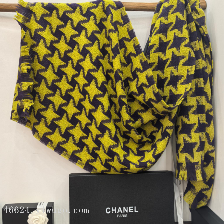 Wholesale of cross-border scarves in stock, e-commerce live streaming, supply chain, classic airplane windmill pattern, thousand bird pattern Specification image