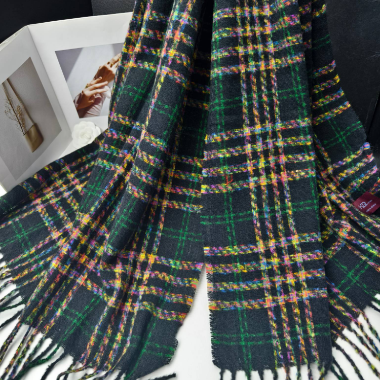 Wholesale e-commerce live-streaming supply chain for the new "Full Sky Star" four-line checkered scarf Specification image