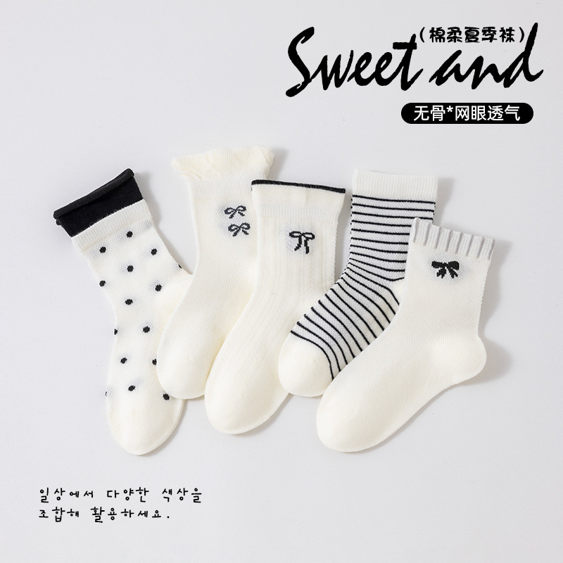 Wholesale of 5 pairs of new white girls' socks for summer and autumn, featuring thin and simple bow embroidery mid-calf socks Item Picture