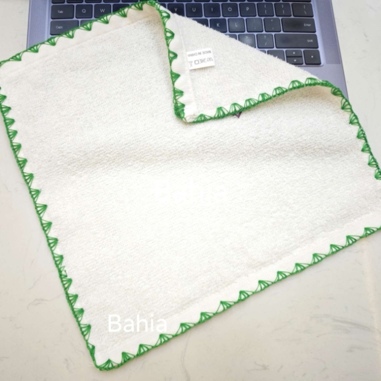 A variety of small cotton yarn face towels in different sizes details Picture