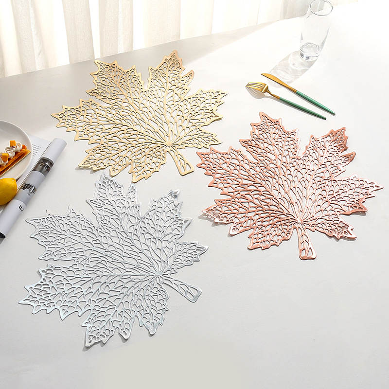 跨境枫叶餐垫防烫隔热垫PVC水杯垫轻奢镂空防滑垫耐高温杯具垫子详情4