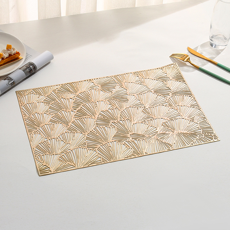 跨境银杏叶餐垫新款PVC长方形西餐垫家用餐桌隔热垫垫烫金批发详情6