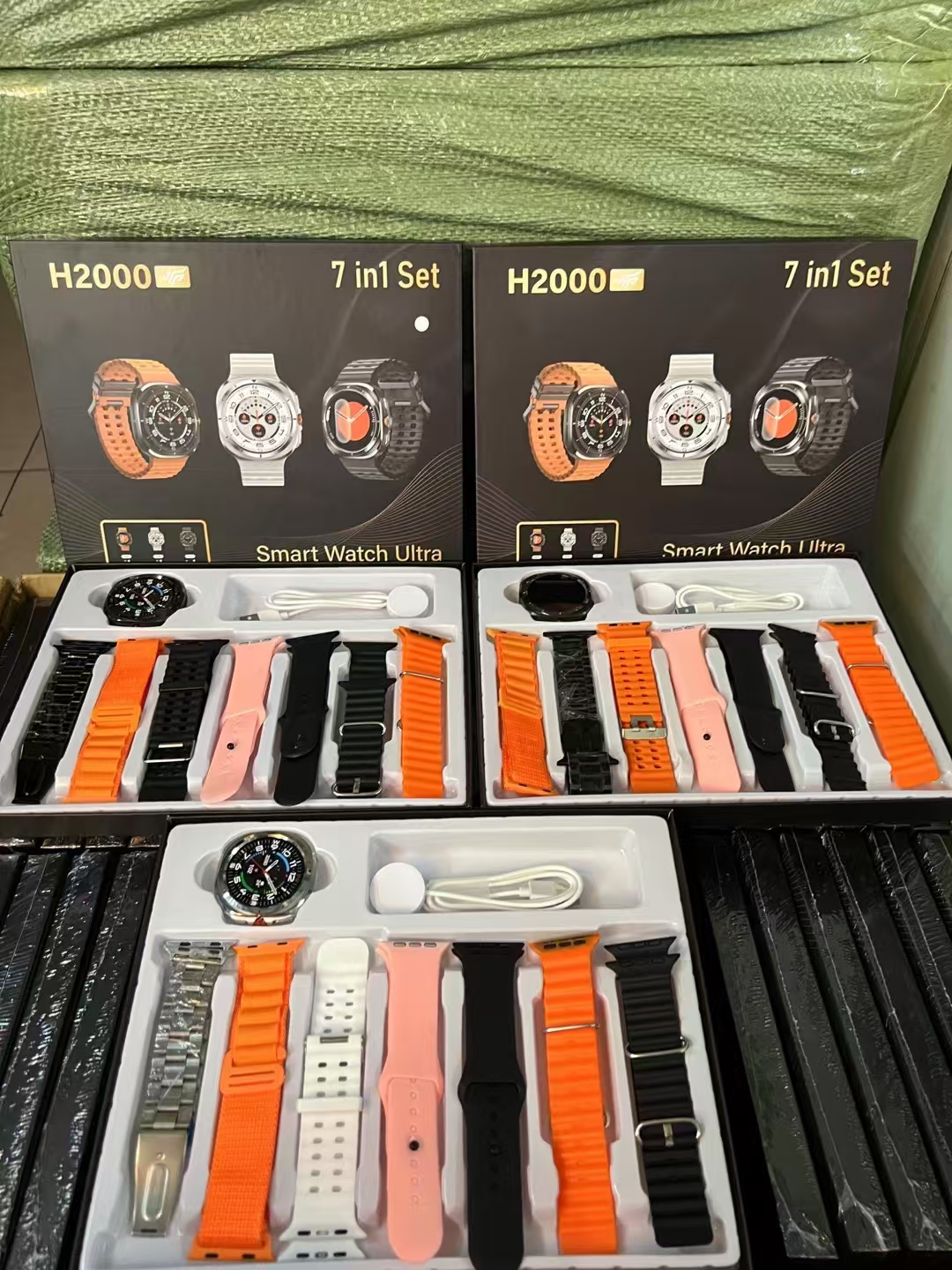 H2000 Best-selling 7-in-1 Smart Wireless Charging Bluetooth Watch Wristband Set pic 3