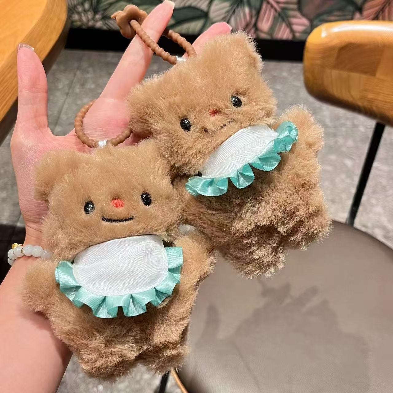 卡通围裙黄油小熊钥匙扣毛绒公仔挂件天美少女包包挂饰秋季新款详情1