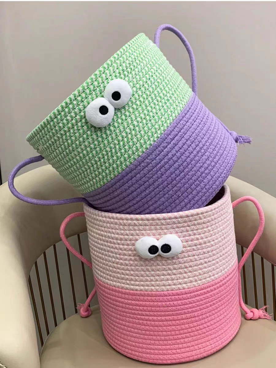 卡通圆形布艺收纳桶玩具桌面收纳筐编织带盖零食储物盒大眼小怪兽详情1