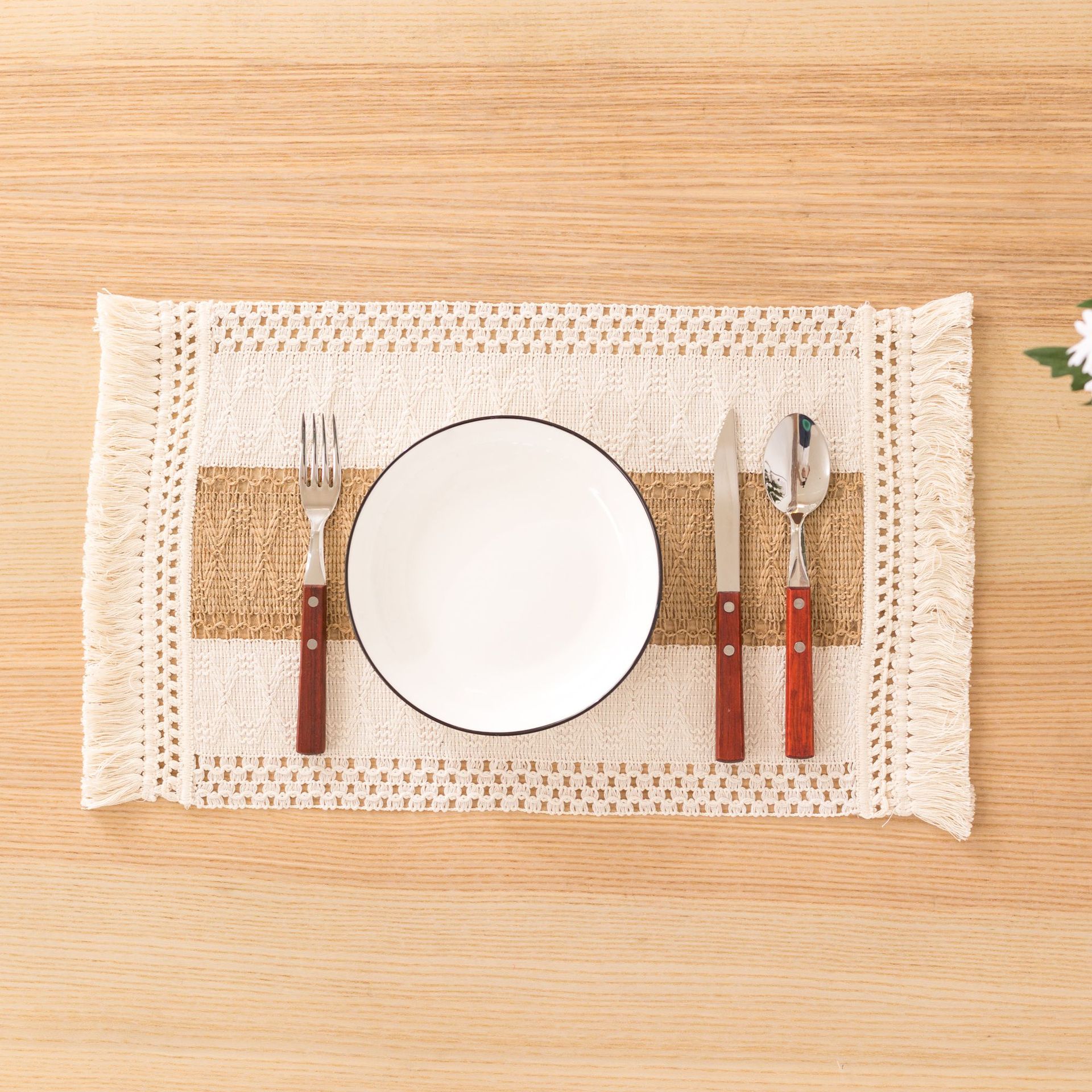 Yijia cotton and linen patchwork table flag, two-color woven long fringed tablecloth, table decoration fabric, festival wedding banquet cover fabric details Picture