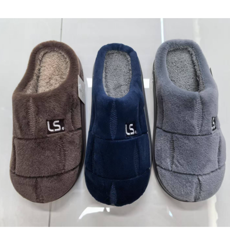 Wholesale of new autumn and winter side-sewn embroidered men's slippers with EVA soles, export slippers and warm cotton slippers full figure