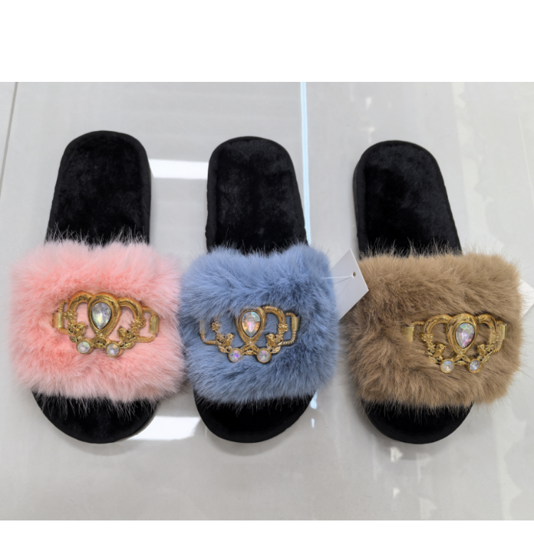 Wholesale of fashionable open-top woolen slippers for indoor use in winter, providing warmth and anti-slip properties full figure