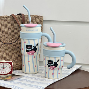 Summer fashion sports water cup, large capacity, high appearance level, student plastic cup, original personality, portable double-drinking straw cup pic 4