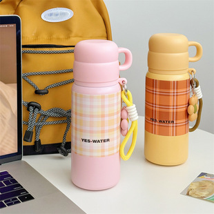 Summer fashion sports water cup, large capacity, high appearance level, student plastic cup, original personality, portable double-drinking straw cup pic 7