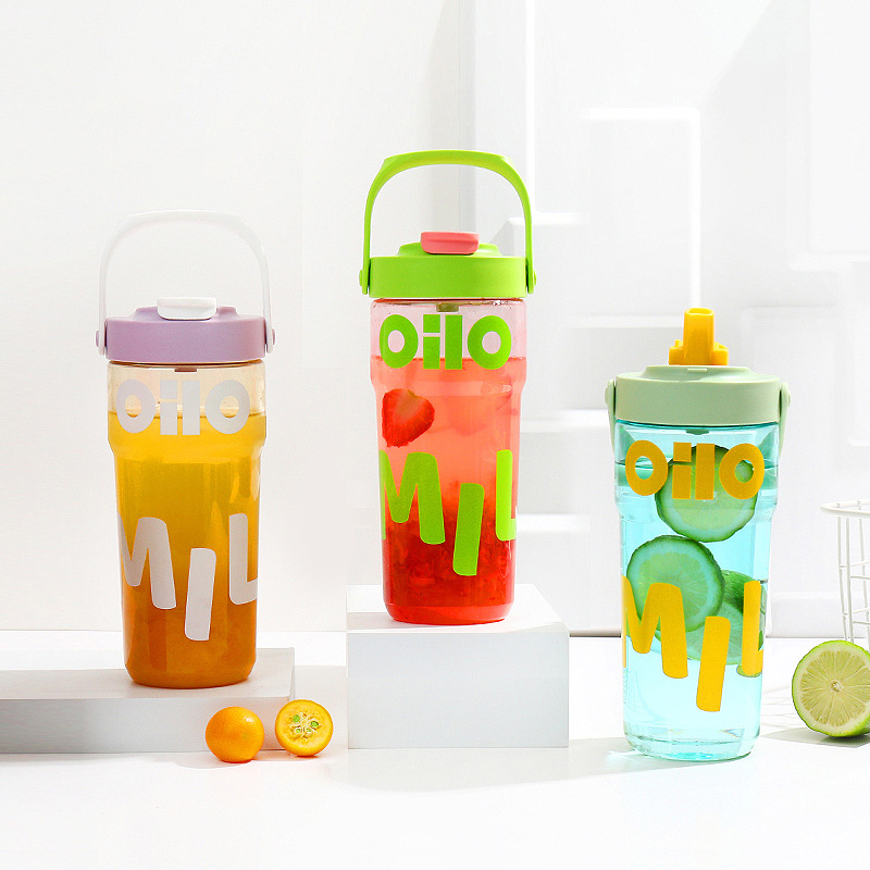 Summer fashion sports water cup, large capacity, high appearance level, student plastic cup, original personality, portable double-drinking straw cup