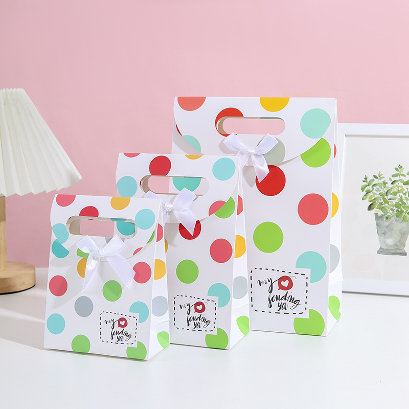 Bow flap hand-held bags, gift bags, creative birthday gift packaging bags, packing bags, baking packaging boxes Item Picture