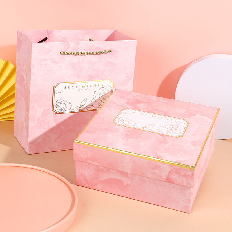 卡膜/袋子礼物/pvc手提袋/伴手礼小礼盒/中转箱产品图