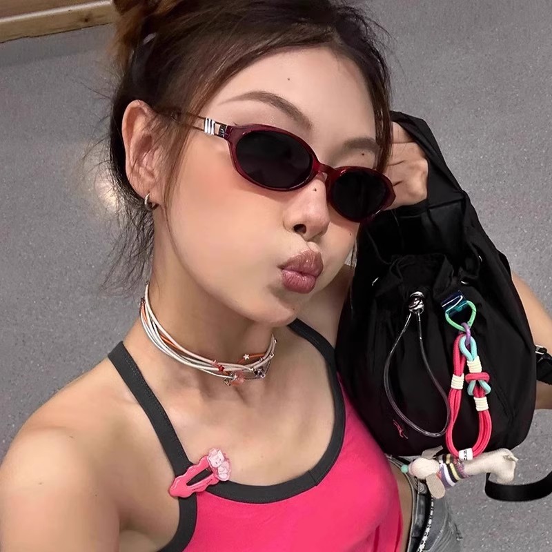 美式复古猫眼椭圆小框墨镜女潮Y2K街拍防紫外线酒红太阳眼镜小脸