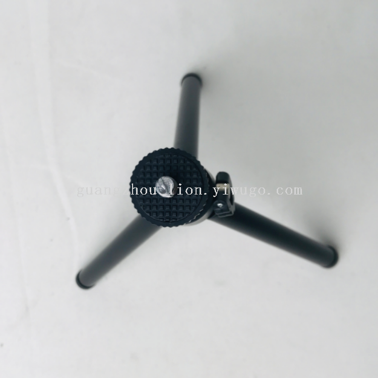 Factory wholesale mobile phone live broadcast plastic small stand video projector stand laser light tripod small light stand camera stand action camera Phone bracket light support Application Scenario