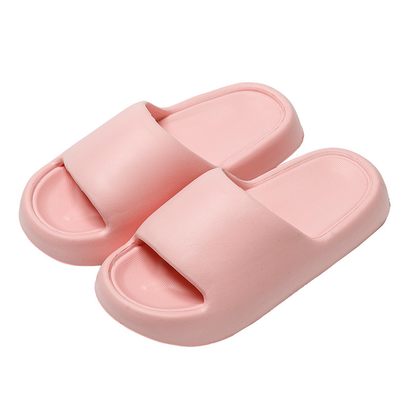 Summer children's slippers: Simple and solid color, eva, anti-slip and anti-odor, indoor cooling slippers for home use wholesale Application Scenario