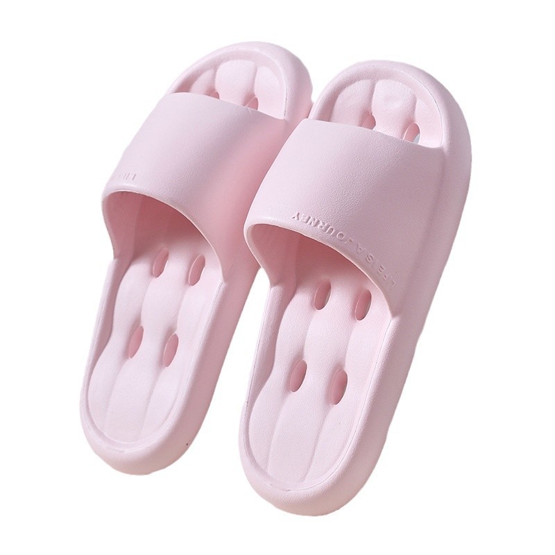 Keke Liangpin's new solid color simple and comfortable water-leaking slippers for couples, men's and women's bathroom shower slippers for home use Application Scenario