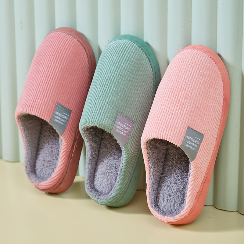 2022 Cartoon cotton slippers for couples, men and women, autumn and winter cotton shoes, indoor and outdoor warm and durable slippers for home wholesale full figure