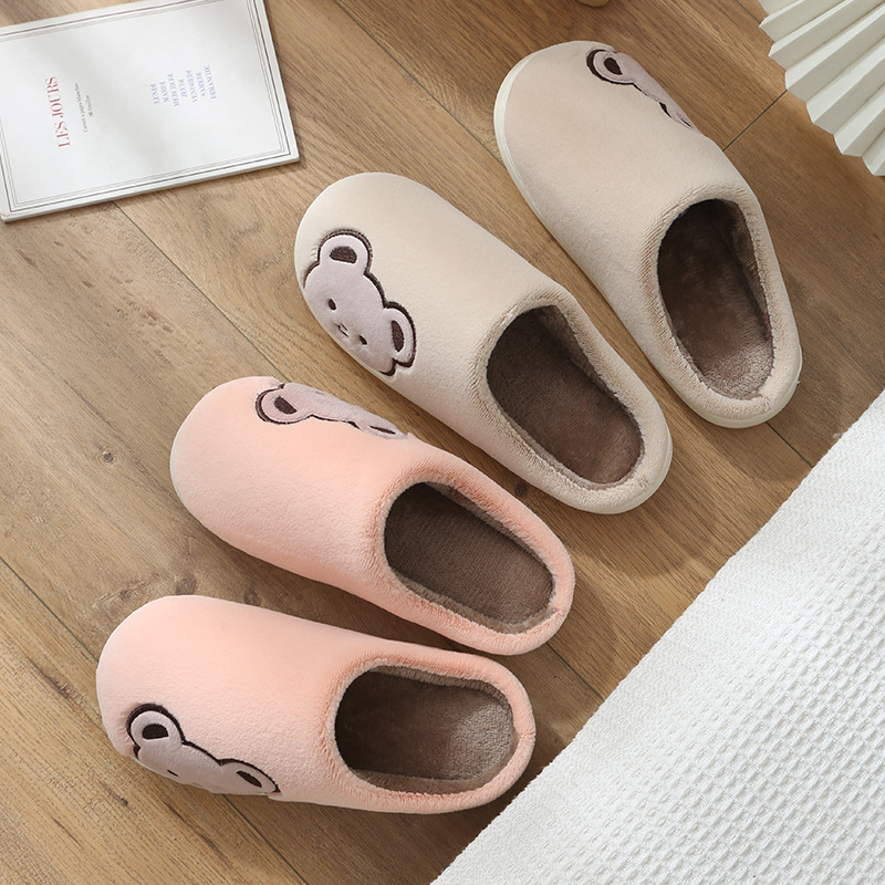 New couple cotton slippers, women's home warm and anti-slip plush slippers, cute cartoon indoor home slippers wholesale details Picture