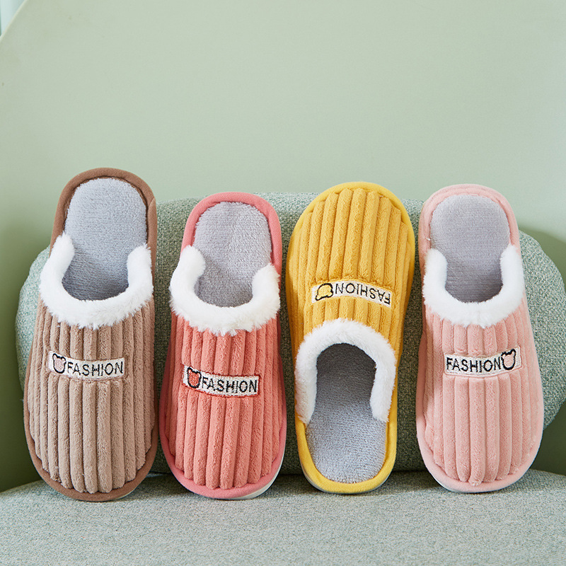 2025 New product slippers for home wholesale, solid color thickened cotton slippers, anti-slip for autumn and winter home, couple plush postpartum care full figure