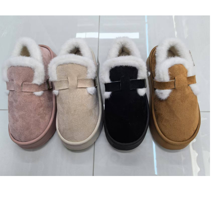 The new autumn and winter 2025 collection features solid color soles and fashionable women's bags and cotton shoes, which are essential for warmth and comfort in winter full figure