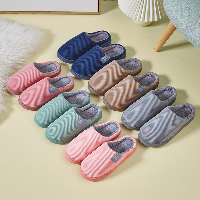 2022 Cartoon cotton slippers for couples, men and women, autumn and winter cotton shoes, indoor and outdoor warm and durable slippers for home wholesale details Picture