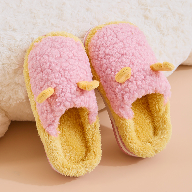 Wholesale of children's cotton slippers, cartoon antlers, fashionable cotton slippers for boys and girls, cute indoor warm and durable plush slippers Item Picture