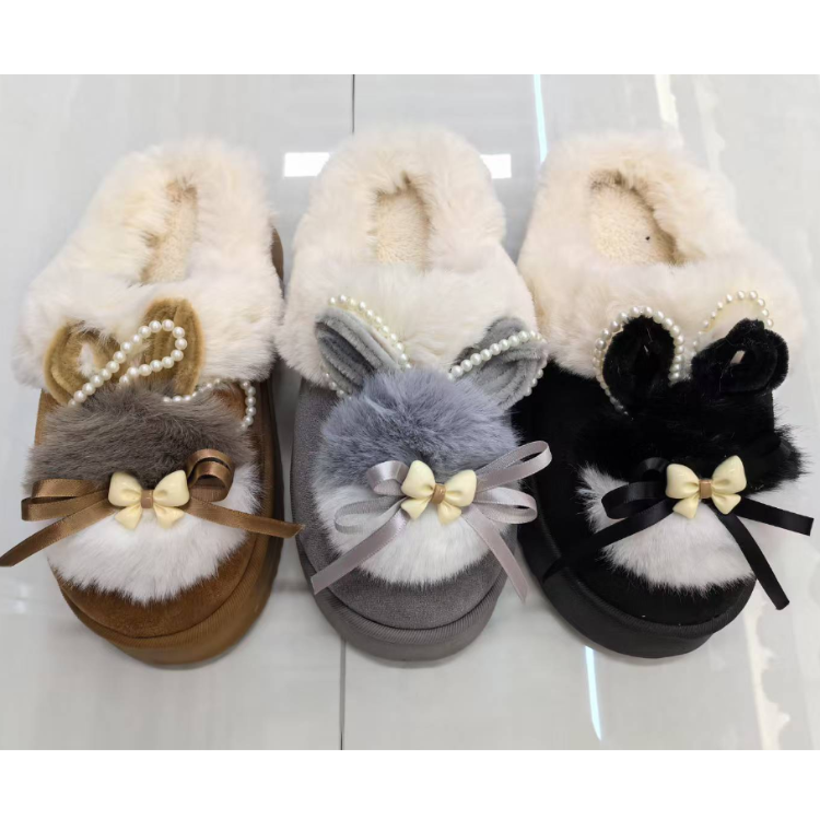 2025 New autumn and winter thick-soled pom-pom bow women's flip-flops with added fleece and thickened texture, warm and comfortable, essential for winter wholesale full figure
