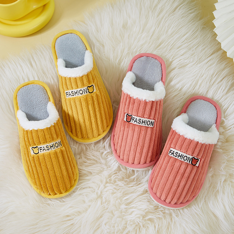 2025 New product slippers for home wholesale, solid color thickened cotton slippers, anti-slip for autumn and winter home, couple plush postpartum care details Picture