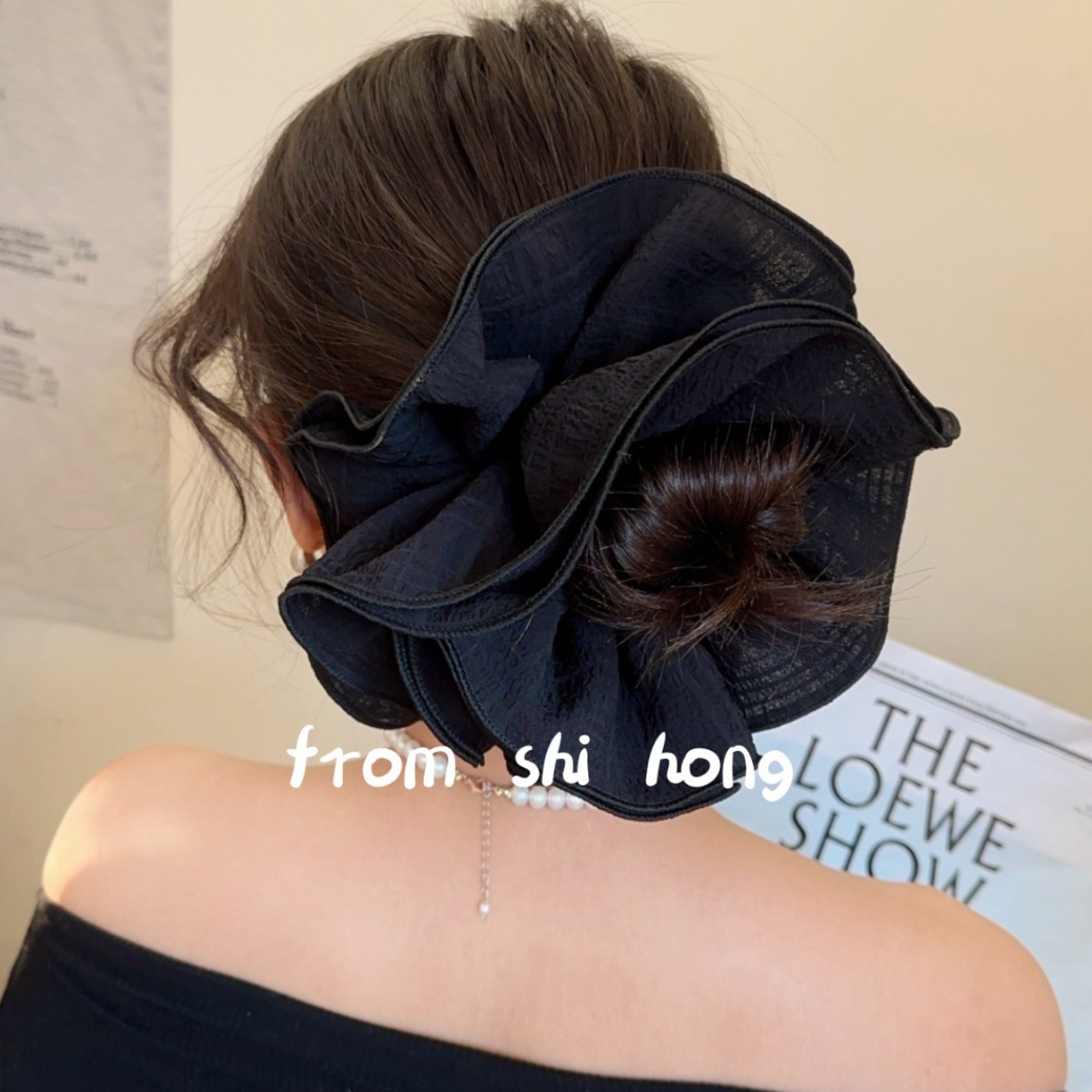 Early spring, lazy, multi-layered pleated, black ear-edge, large intestine hair band, atmosphere, checkered texture, hair flower, hair accessory, elegant hair tie Specification drawing