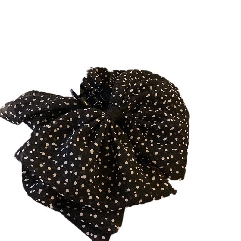 French retro mesh polka dot bow clipper, elegant and fashionable chiffon semi-clipper autumn and winter hair accessory, women's hair clip Application Scenario
