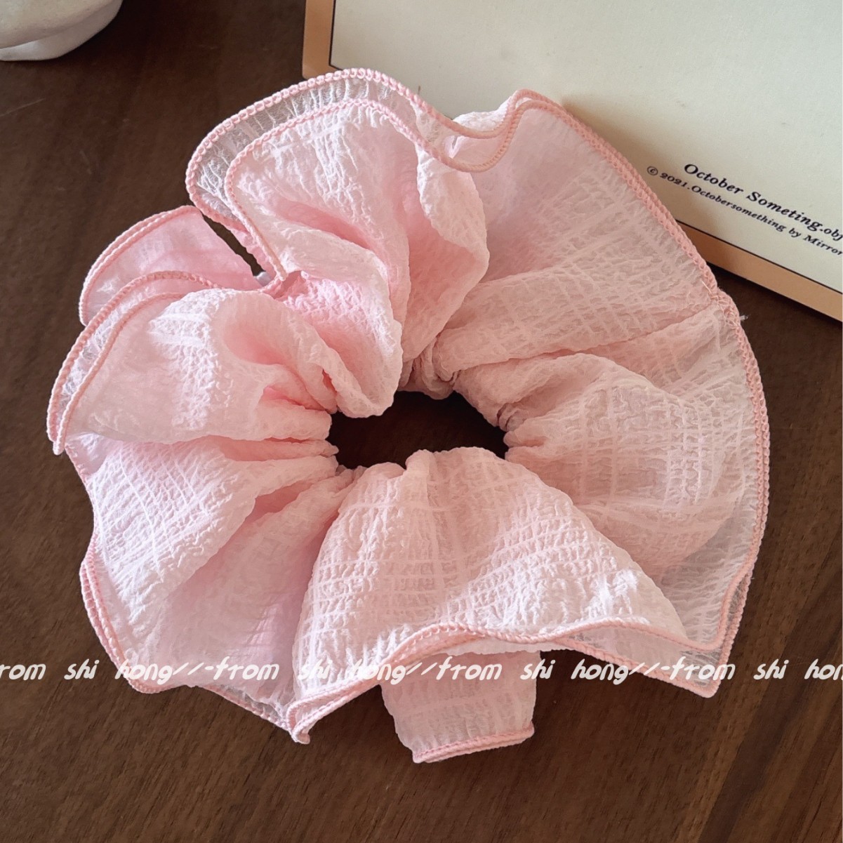 Early spring, lazy, multi-layered pleated, black ear-edge, large intestine hair band, atmosphere, checkered texture, hair flower, hair accessory, elegant hair tie Item Picture