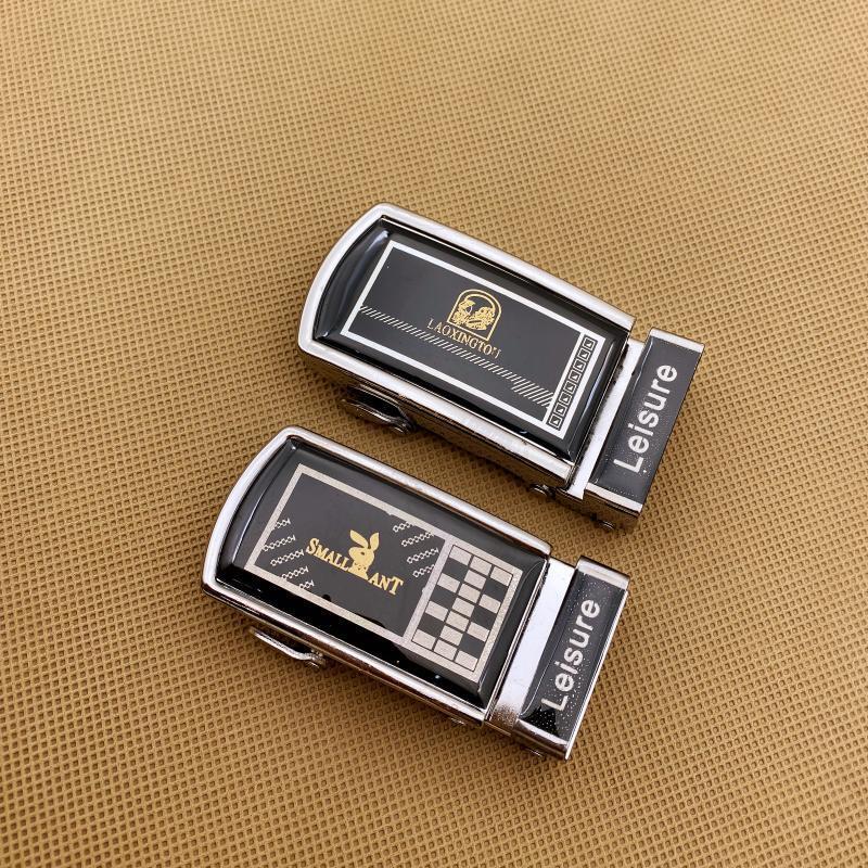 The classic men's round-head automatic buckle individual belt buckle is economical, sturdy and durable details Picture