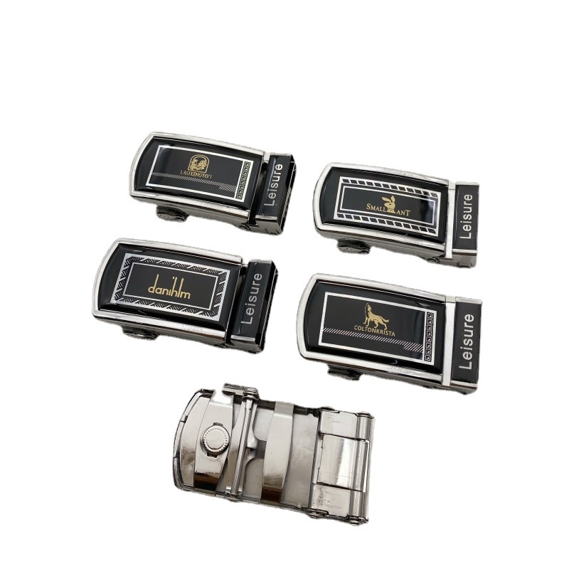 The classic men's round-head automatic buckle individual belt buckle is economical, sturdy and durable Application Scenario