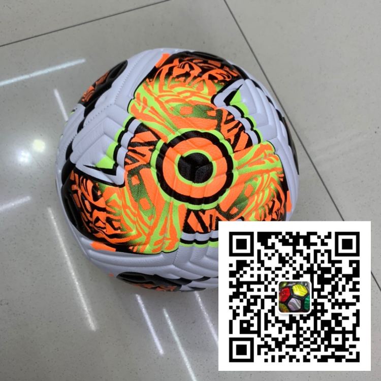 足球5 号比赛花型足球