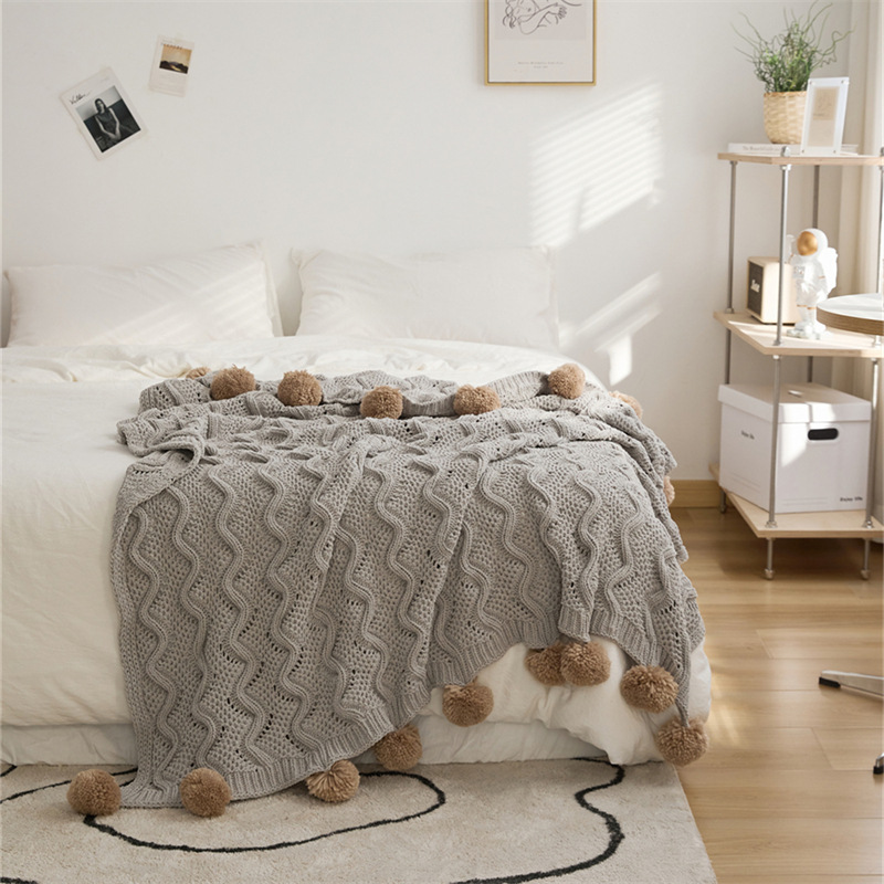 New products: Four Seasons Nordic A Class Ball Chenier living Room knitted blanket Sofa blanket Throw pillow Fantas