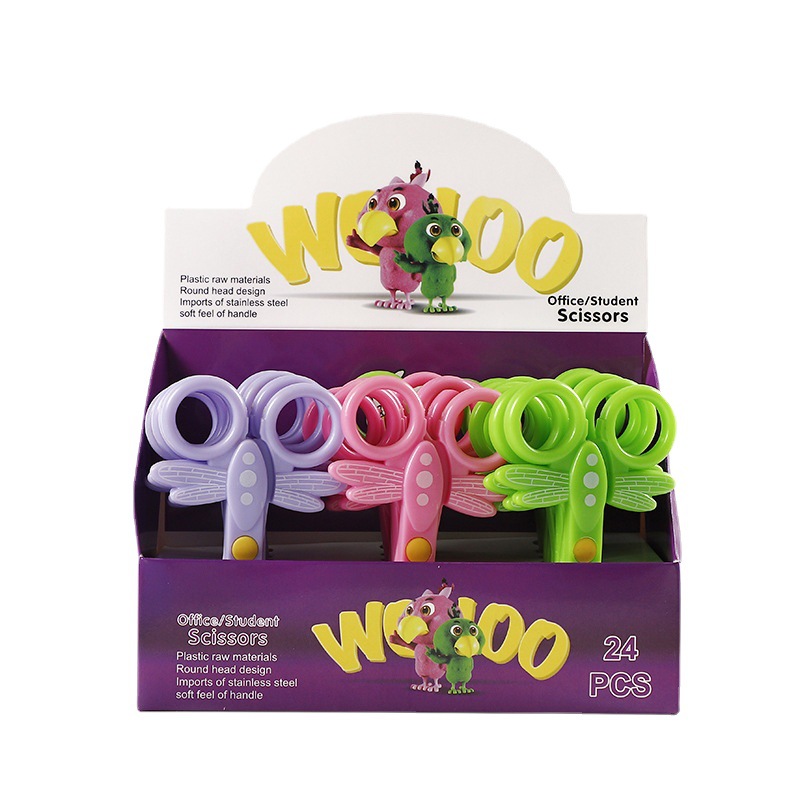 Cartoon-style dragonfly-shaped safe office scissors for children, paper-cutting knives, mini handcrafted student lace cutters Application Scenario