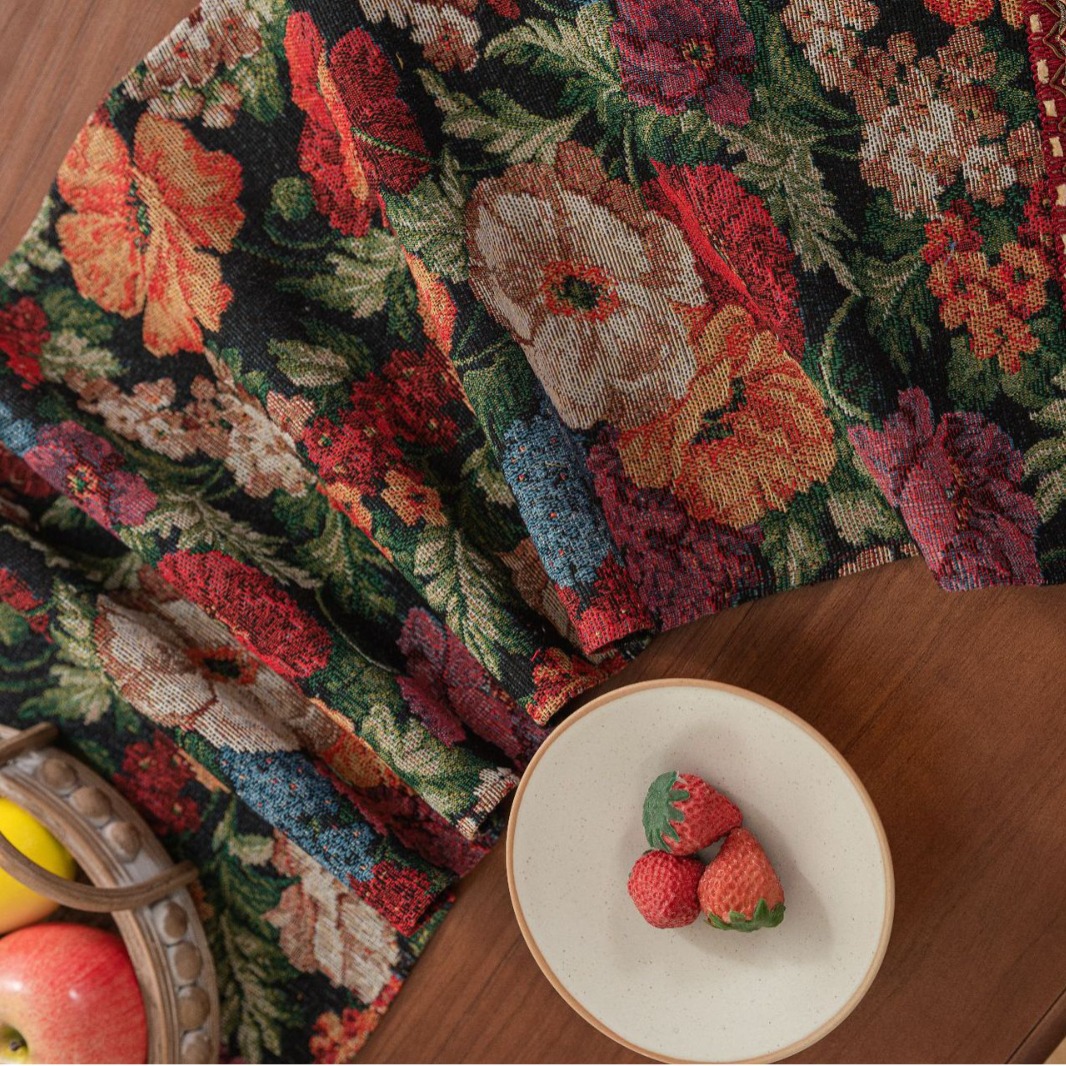 Chinese-style table flags, jacquard flowers, blooming prosperity, tassels, retro tea flags, dining flags, long strips, thickened, factory direct supply