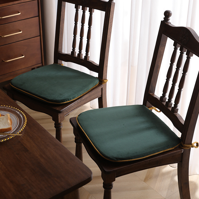 Wholesale of home Chinese-style dining chair and stool cushions with straps, velvet anti-slip seat cushions, solid color in winter, detachable and washable Specification image