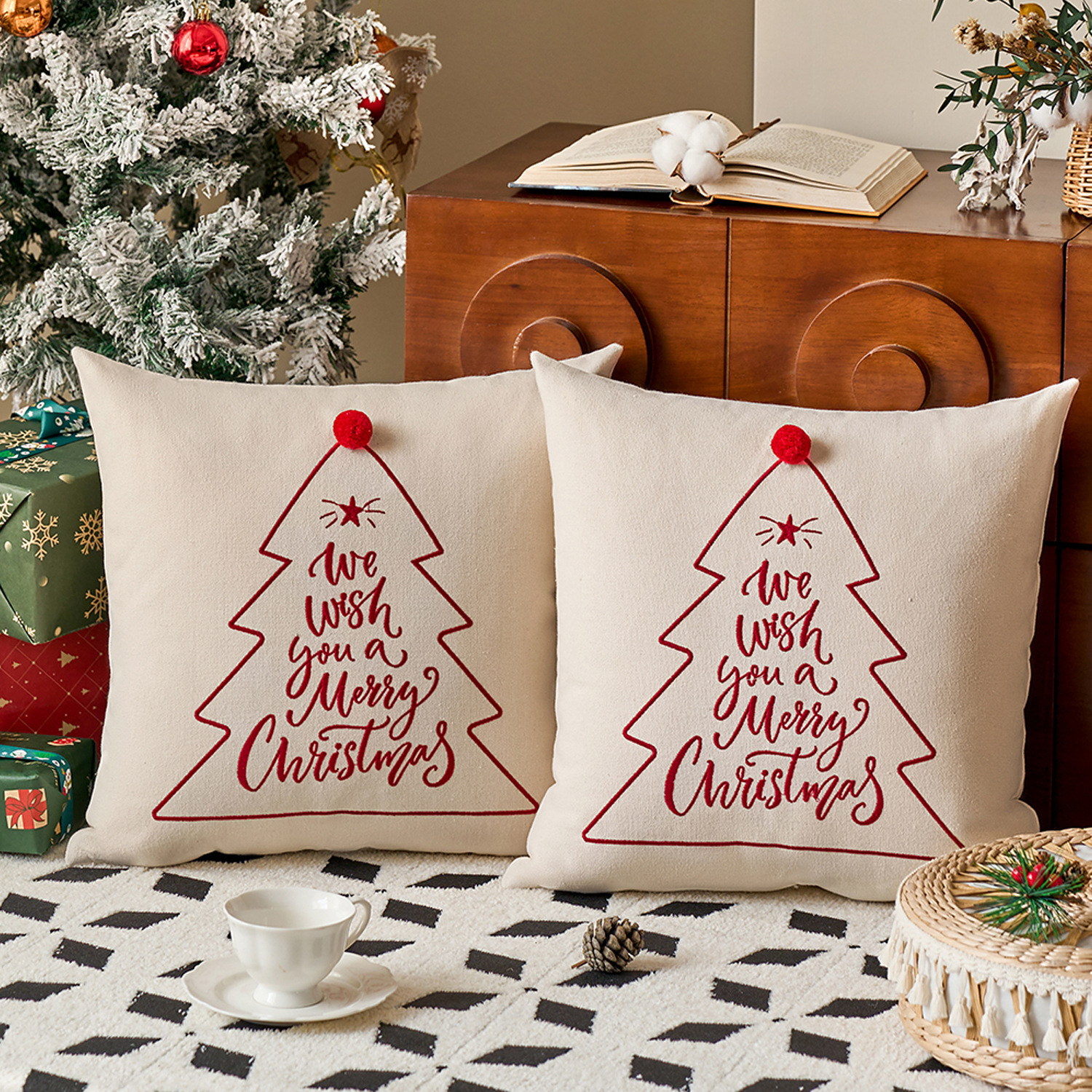 Cross-border new Christmas embroidered pillow cushion cover, Christmas tree with balls, 45X45, bed home pillowcase Item Picture