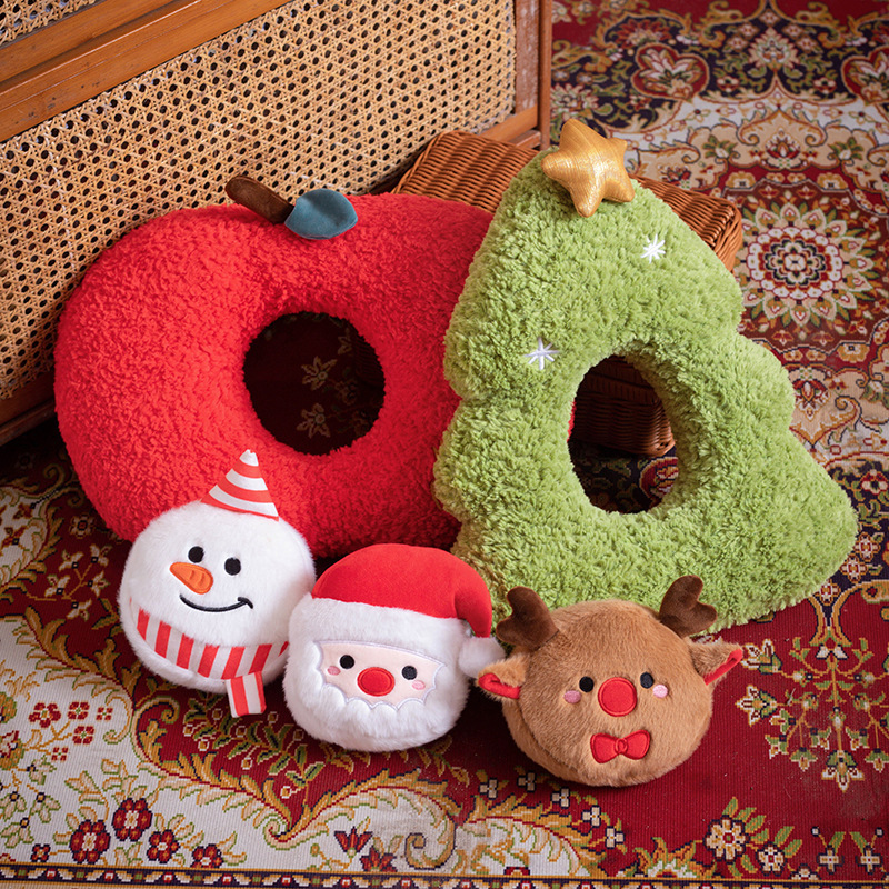 Merry and peaceful Christmas festival decorations, plush pillows, Christmas tree cushions, cute snowman and reindeer dolls