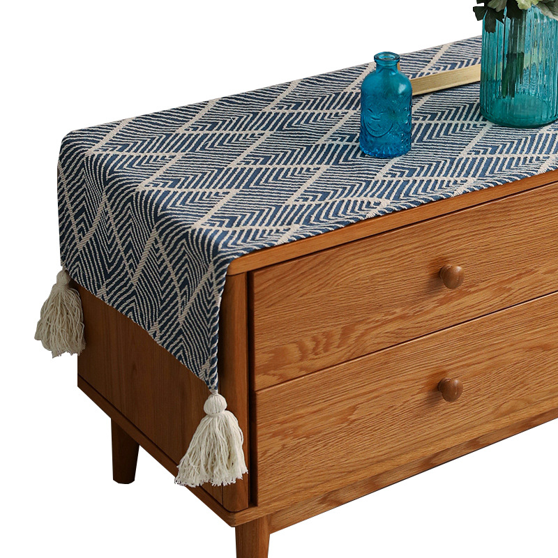 Cotton and linen TV cabinet, coffee table cover cloth, Japanese long table flag, furniture dust cover cloth, four-corner tassel decorative cloth Application Scenario