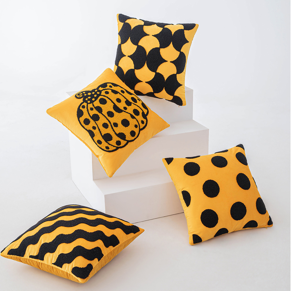 黄色天鹅绒抱枕套现代简约南瓜几何靠枕家居客厅沙发装饰抱枕靠垫产品图